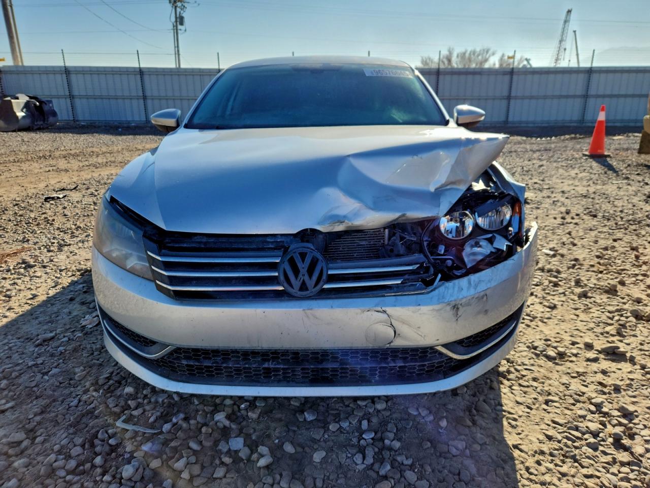 2012 VOLKSWAGEN PASSAT S photo 5