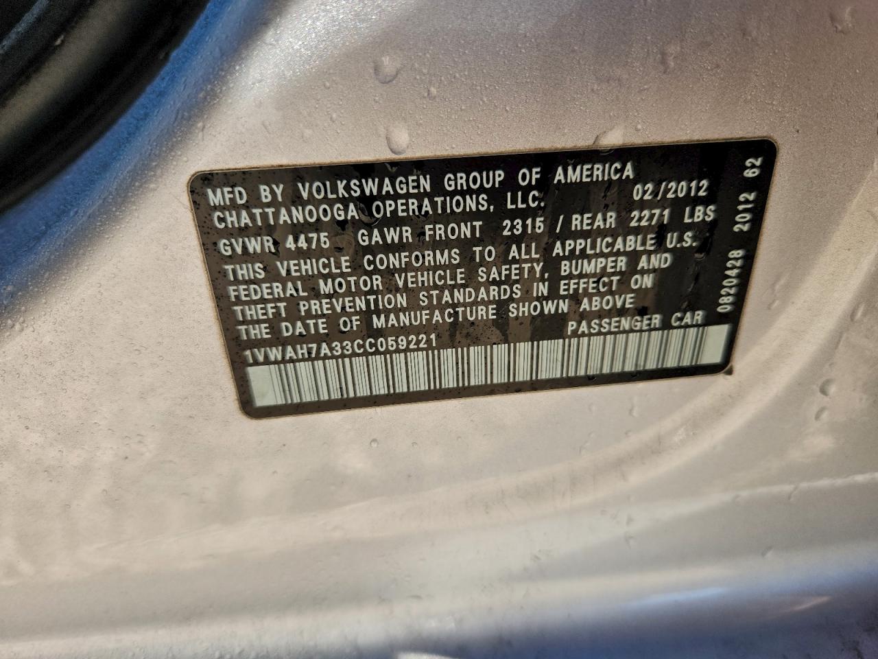 2012 VOLKSWAGEN PASSAT S photo 12