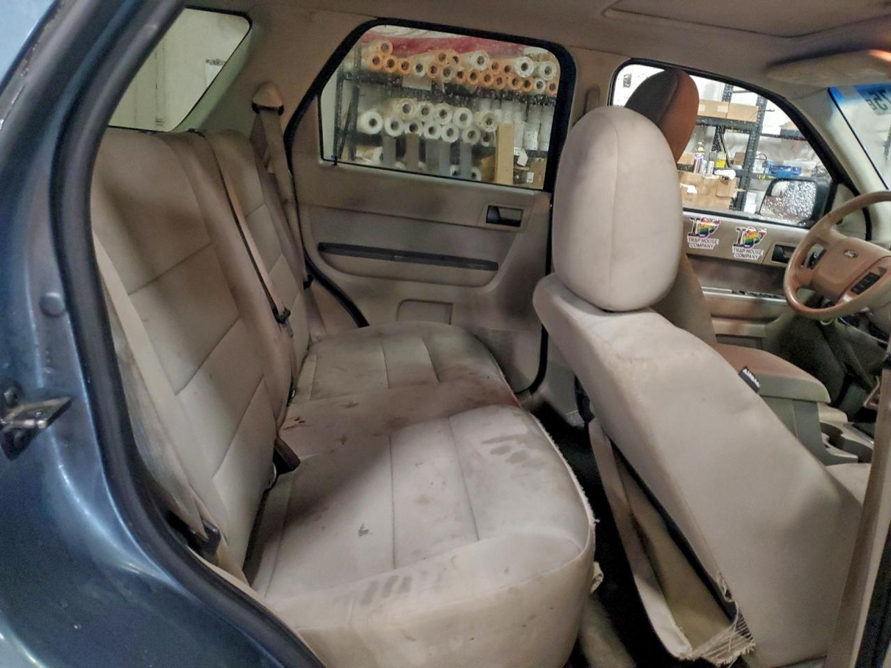 2010 FORD ESCAPE XLT photo 11