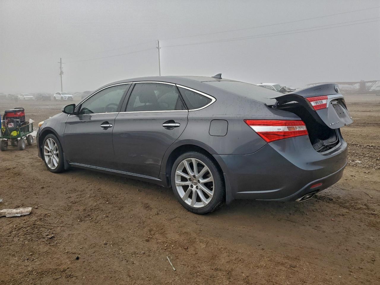 2013 TOYOTA AVALON BASE photo 2