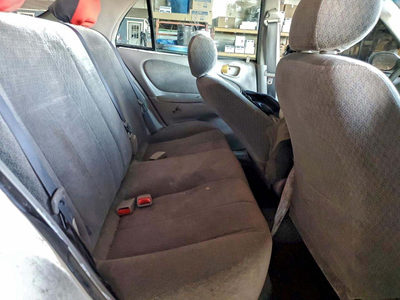 2001 TOYOTA COROLLA CE photo 10