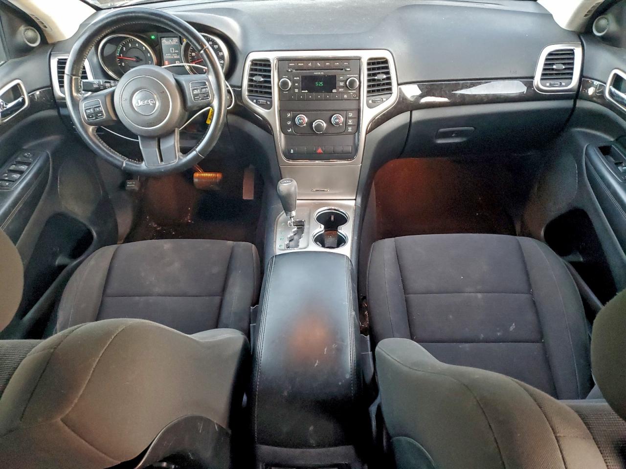 2011 JEEP GRAND CHEROKEE LAREDO photo 8