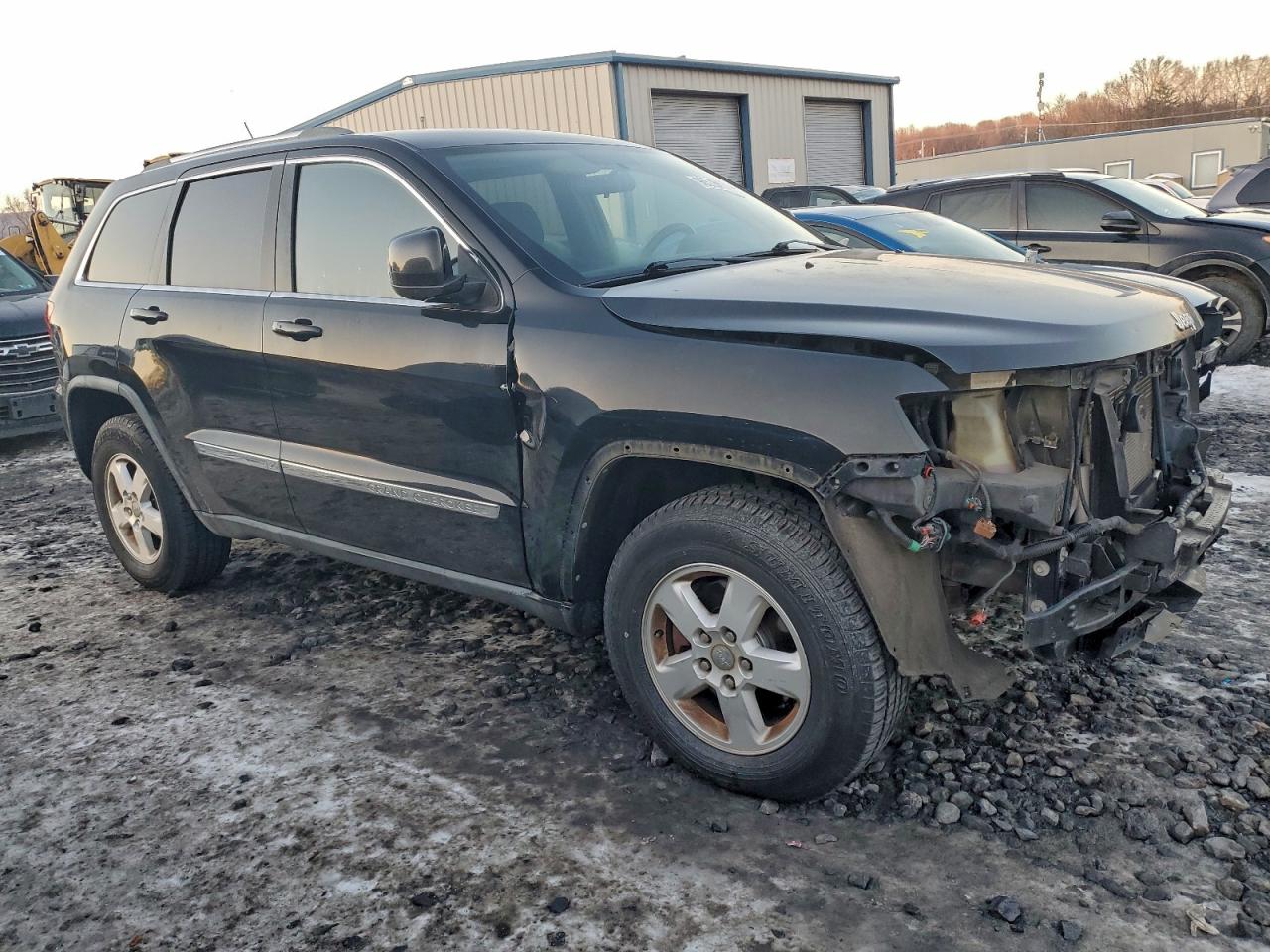 2011 JEEP GRAND CHEROKEE LAREDO photo 4