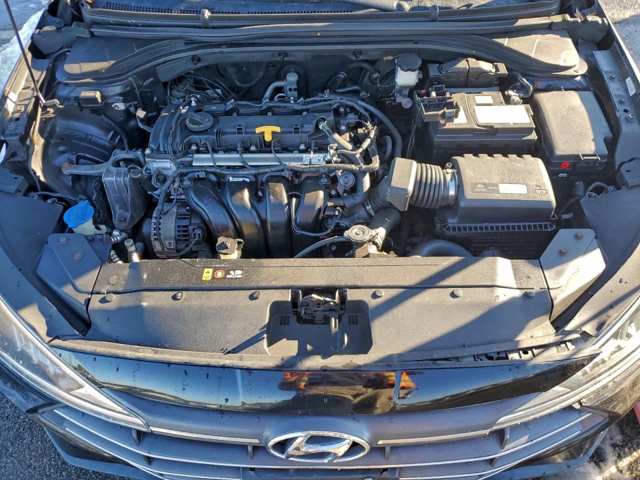 2019 HYUNDAI ELANTRA SE photo 11