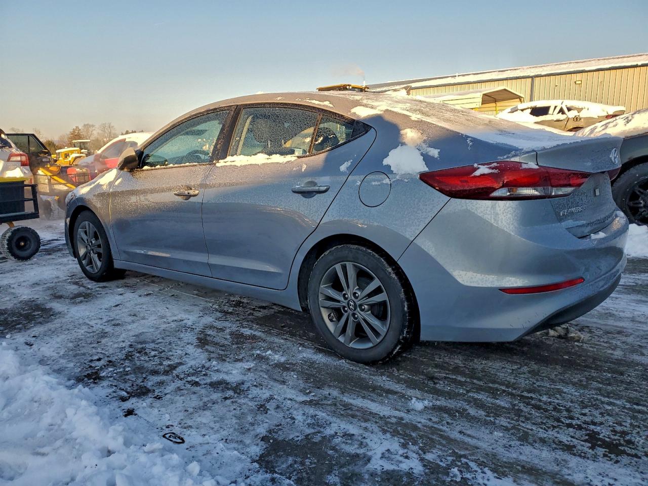 2017 HYUNDAI ELANTRA SE photo 2