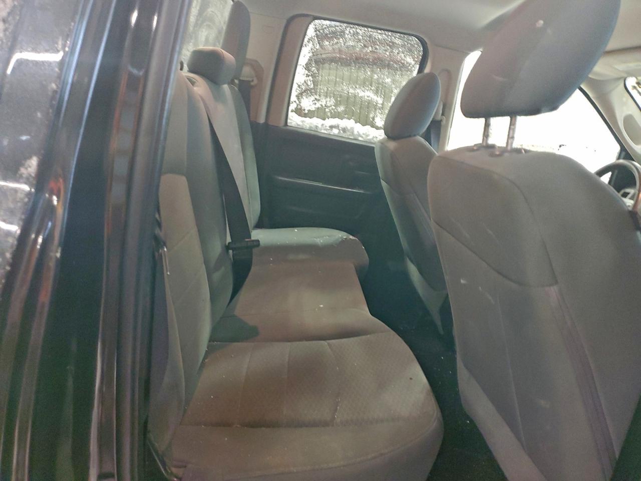 2016 RAM 1500 ST photo 10