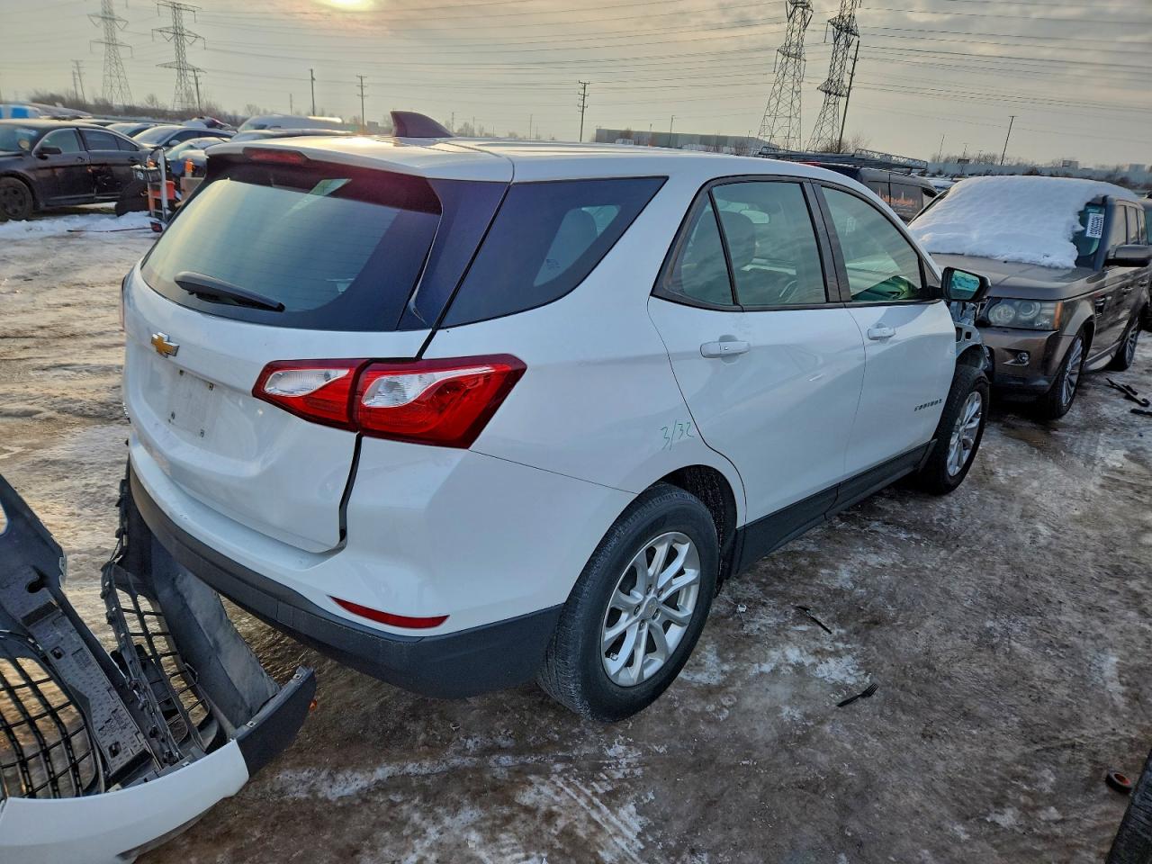 2019 CHEVROLET EQUINOX LS photo 3