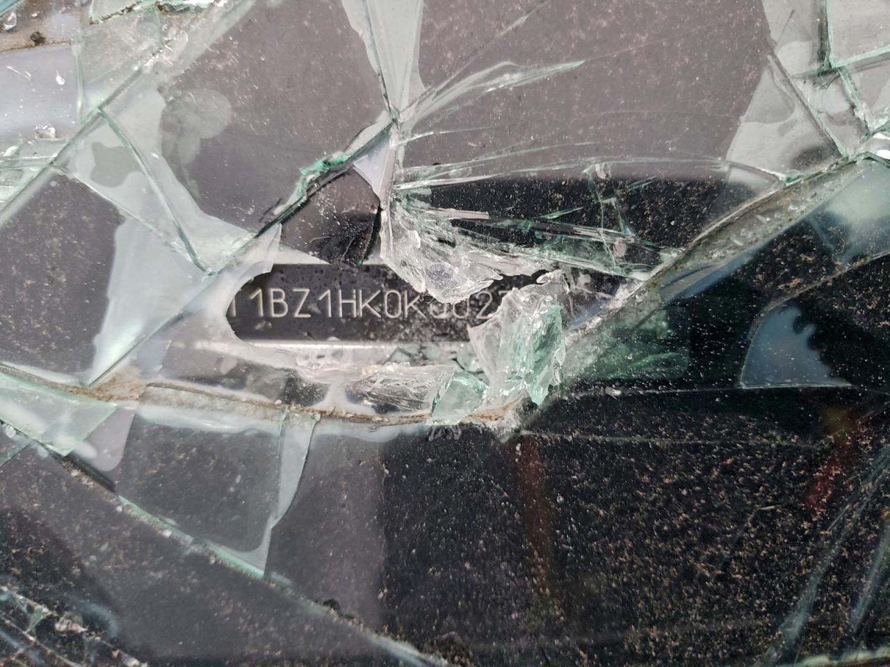 2019 TOYOTA CAMRY XSE photo 12