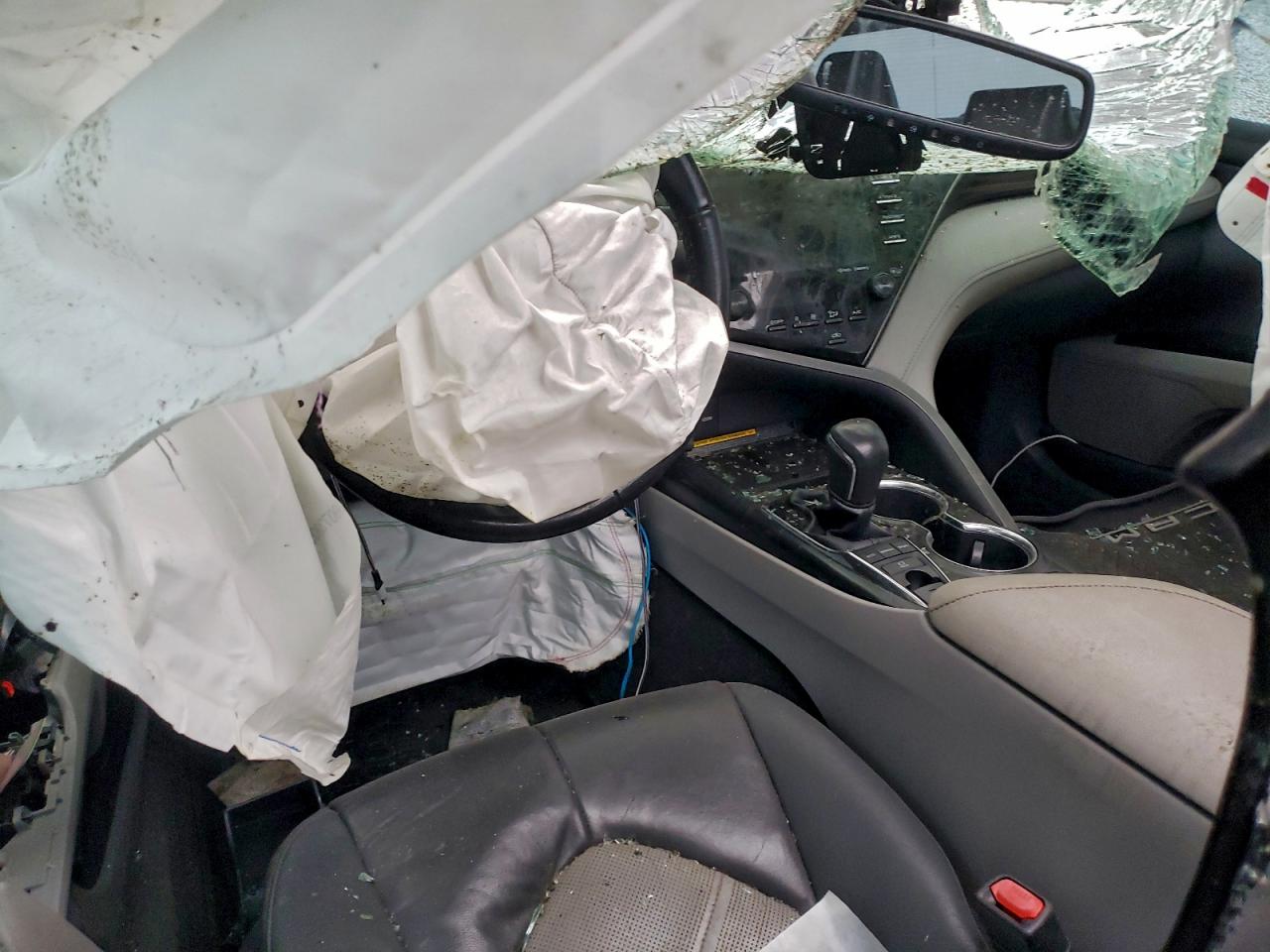 2019 TOYOTA CAMRY XSE photo 8