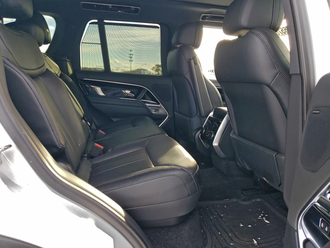 2023 LAND ROVER RANGE ROVER SE photo 11