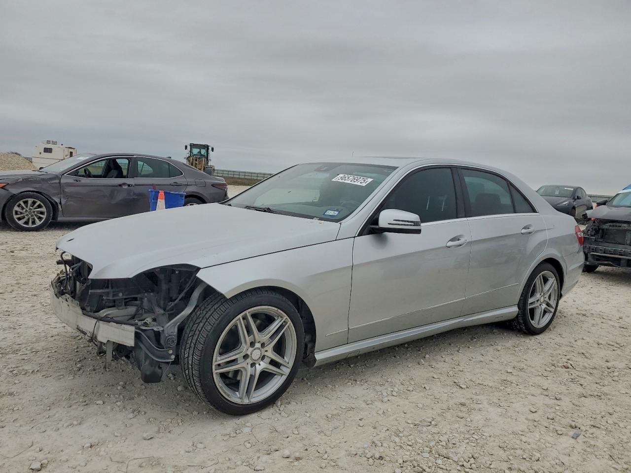 2011 MERCEDES-BENZ E