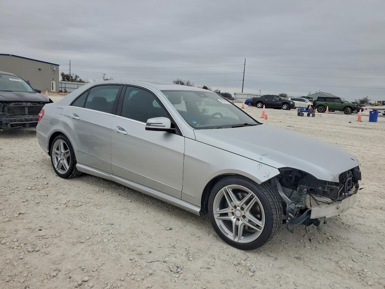2011 MERCEDES-BENZ E 350 4MATIC photo 4