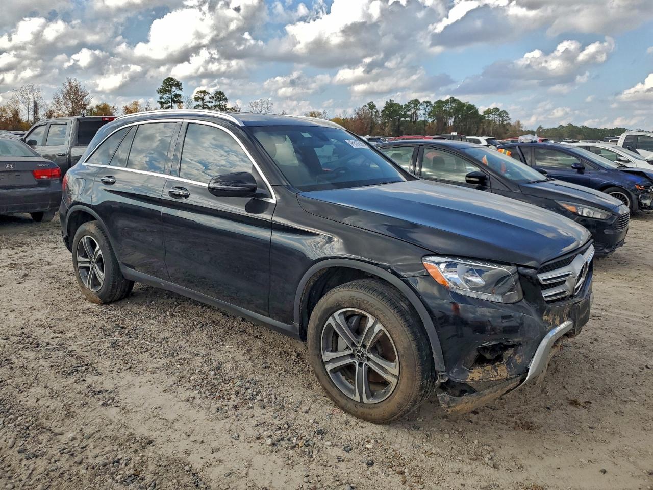 2018 MERCEDES-BENZ GLC 300 photo 4