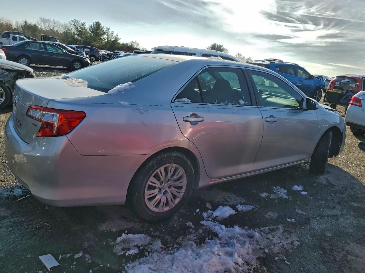 2012 TOYOTA CAMRY BASE photo 3