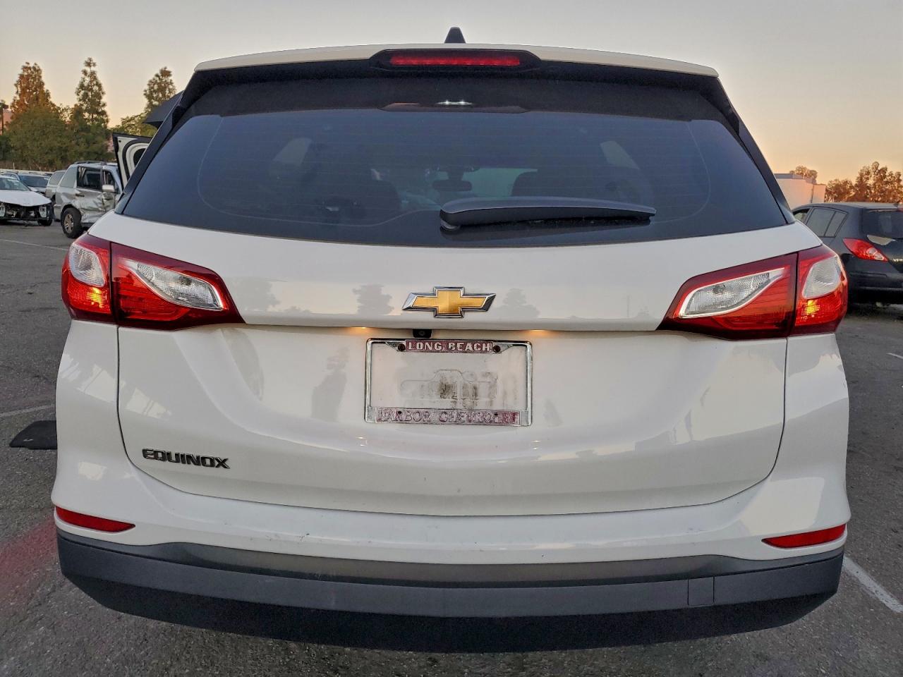 2019 CHEVROLET EQUINOX LS photo 6