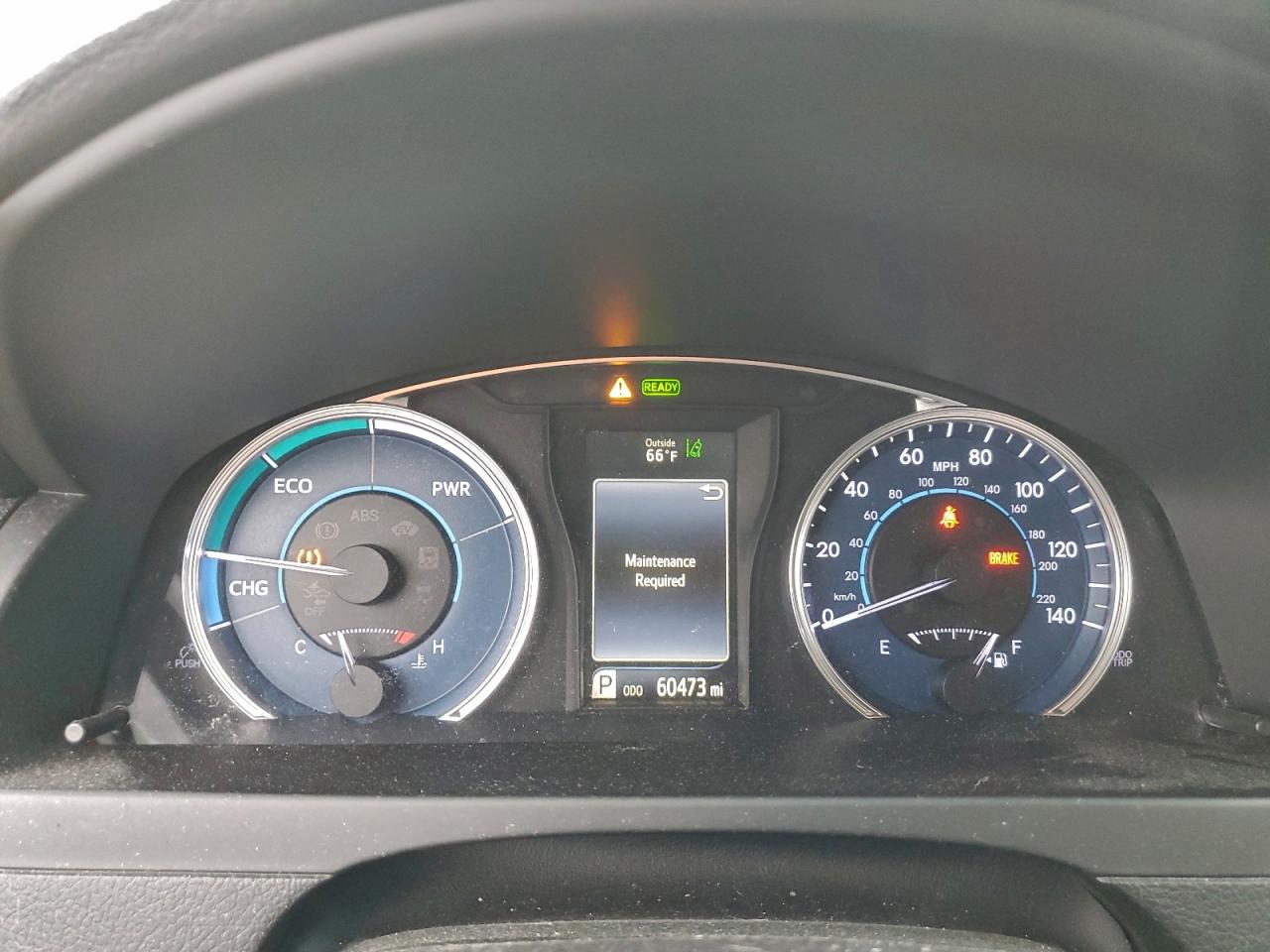 2017 TOYOTA CAMRY HYBRID photo 9