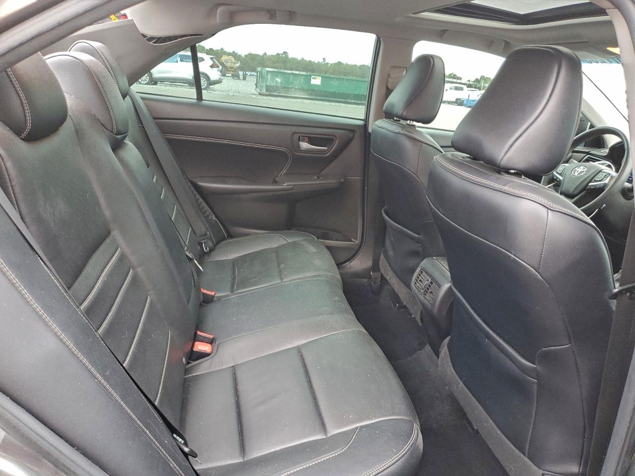 2017 TOYOTA CAMRY HYBRID photo 10