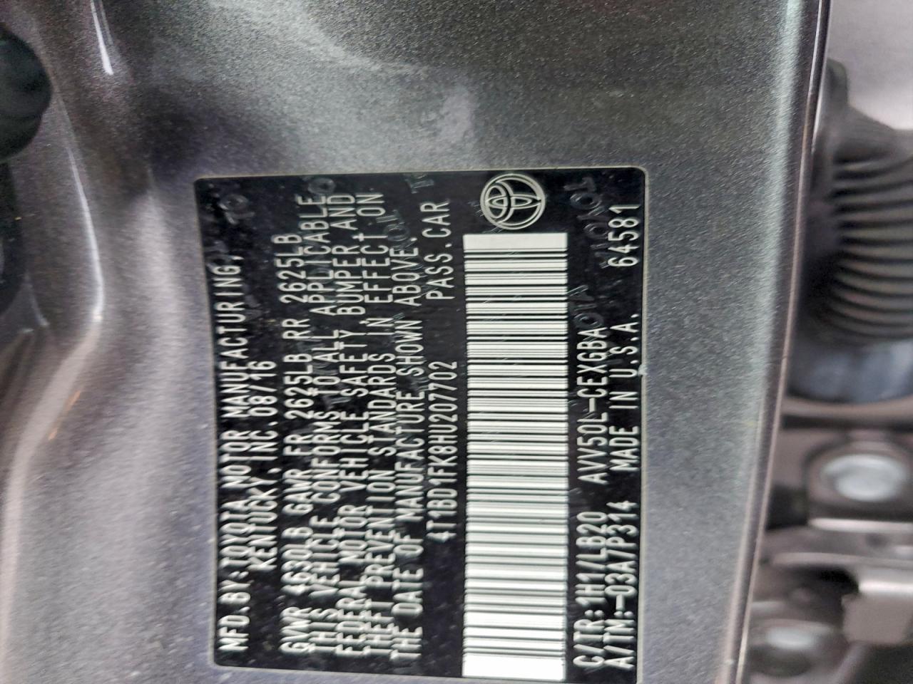 2017 TOYOTA CAMRY HYBRID photo 12