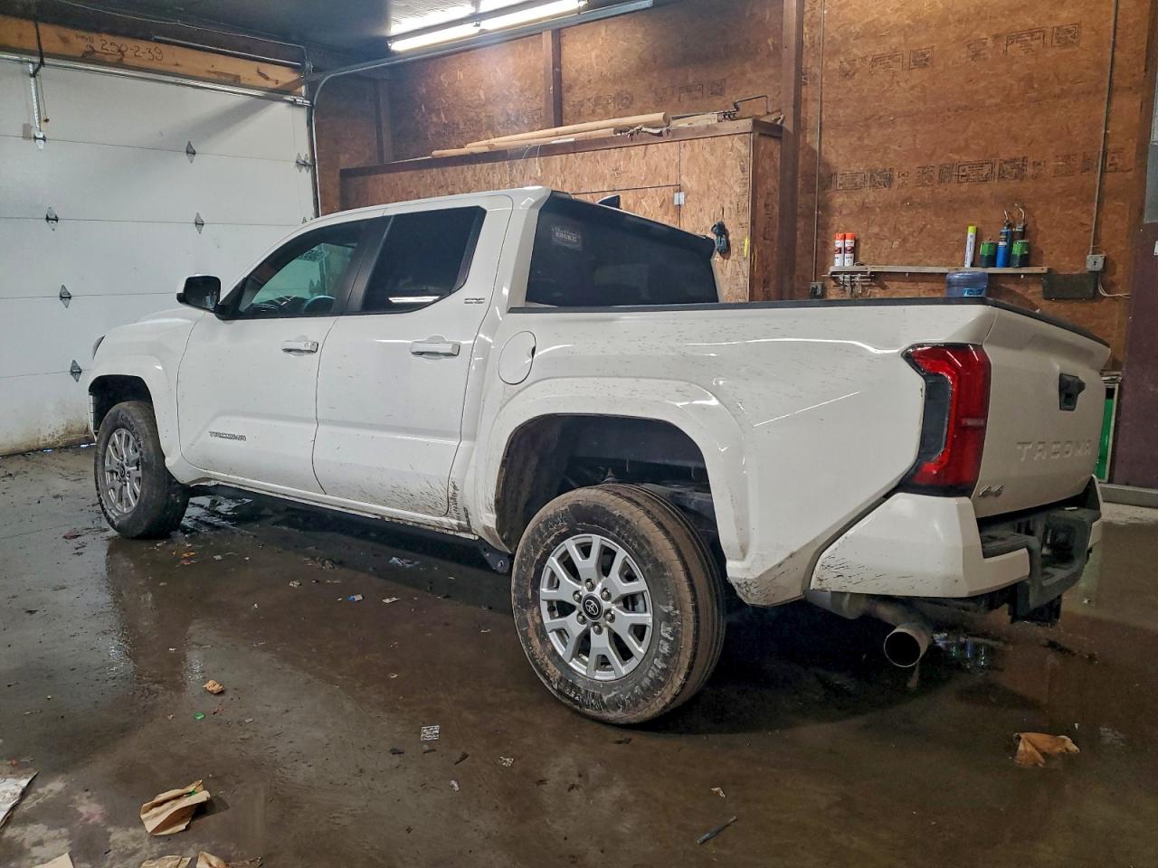 2025 TOYOTA TACOMA DOUBLE CAB photo 2