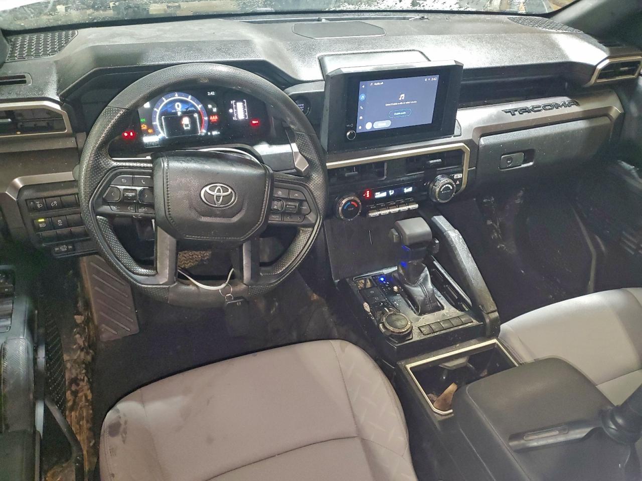 2025 TOYOTA TACOMA DOUBLE CAB photo 8