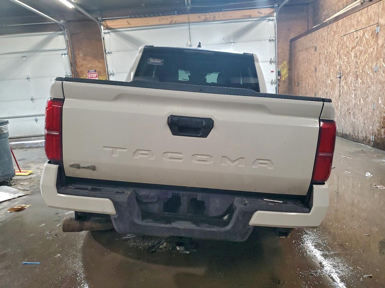 2025 TOYOTA TACOMA DOUBLE CAB photo 6