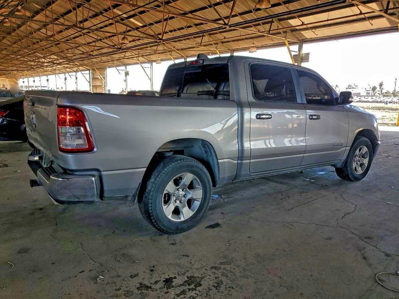 2019 RAM 1500 BIG HORN/LONE STAR photo 3