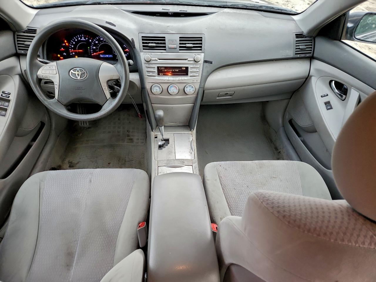 2011 TOYOTA CAMRY BASE photo 8
