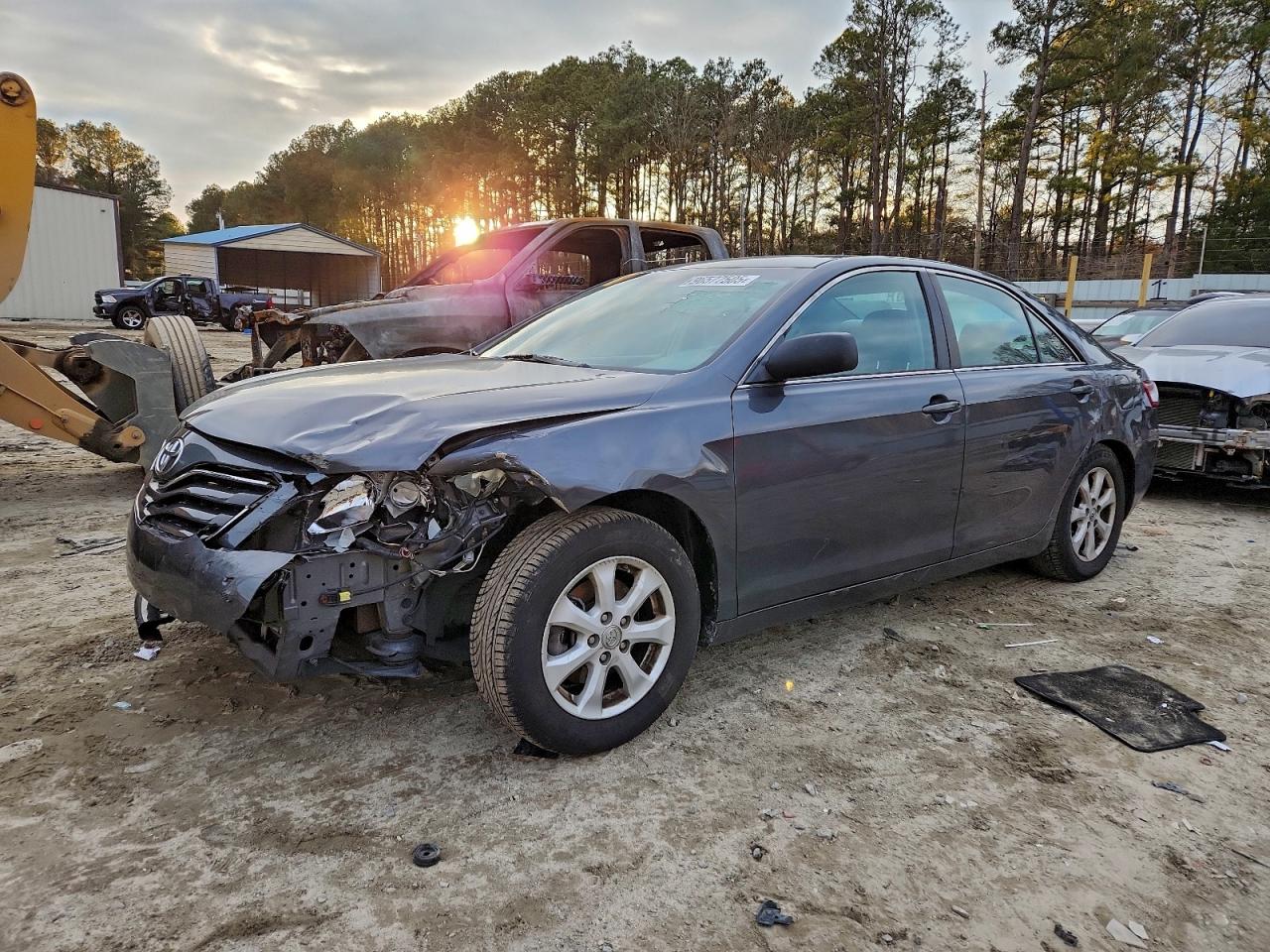 2011 TOYOTA CAMRY