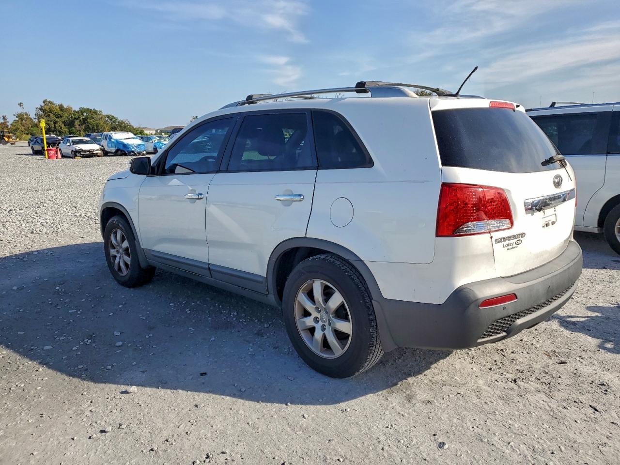 2012 KIA SORENTO BASE photo 2