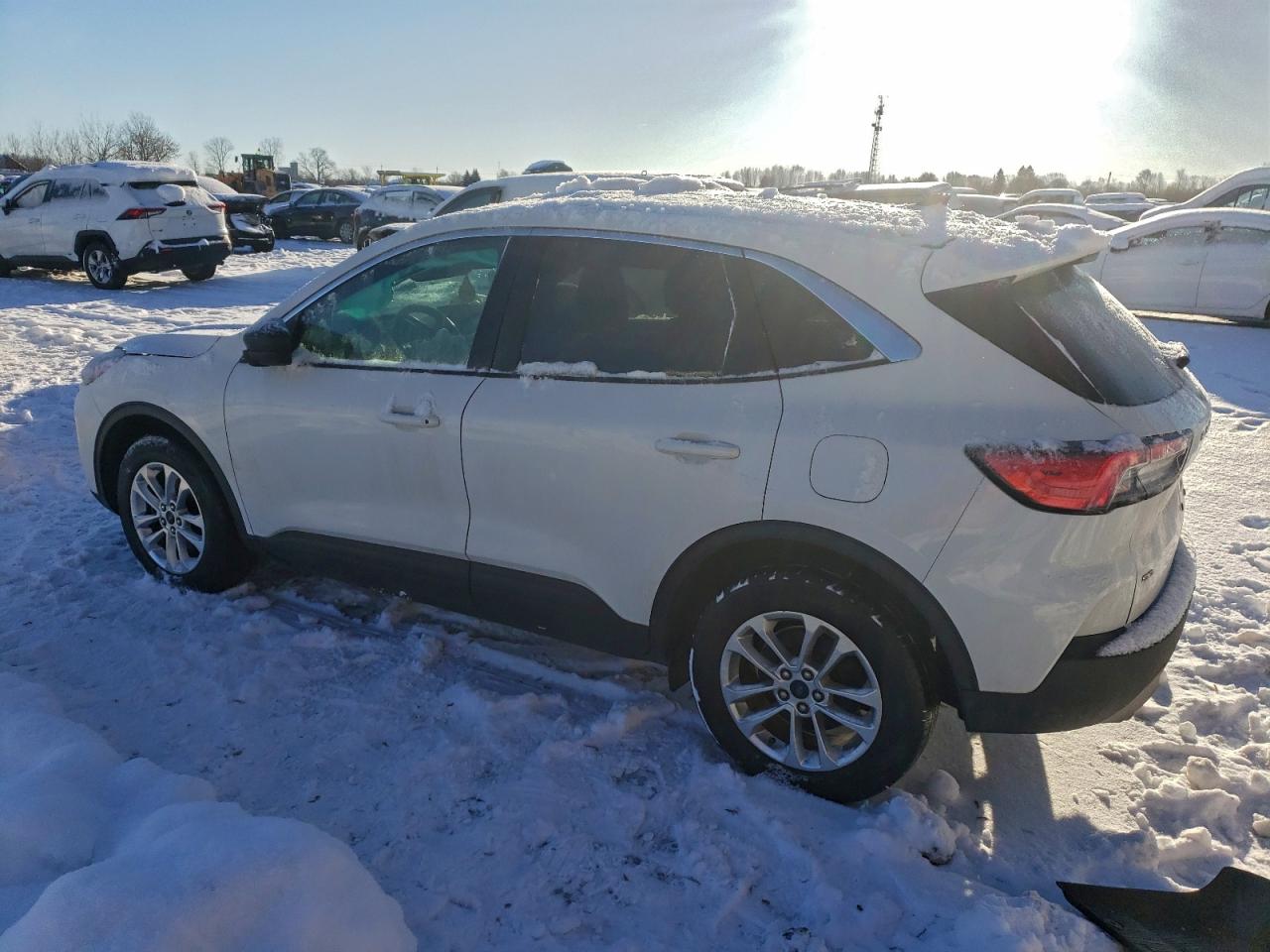 2022 FORD ESCAPE SE photo 2
