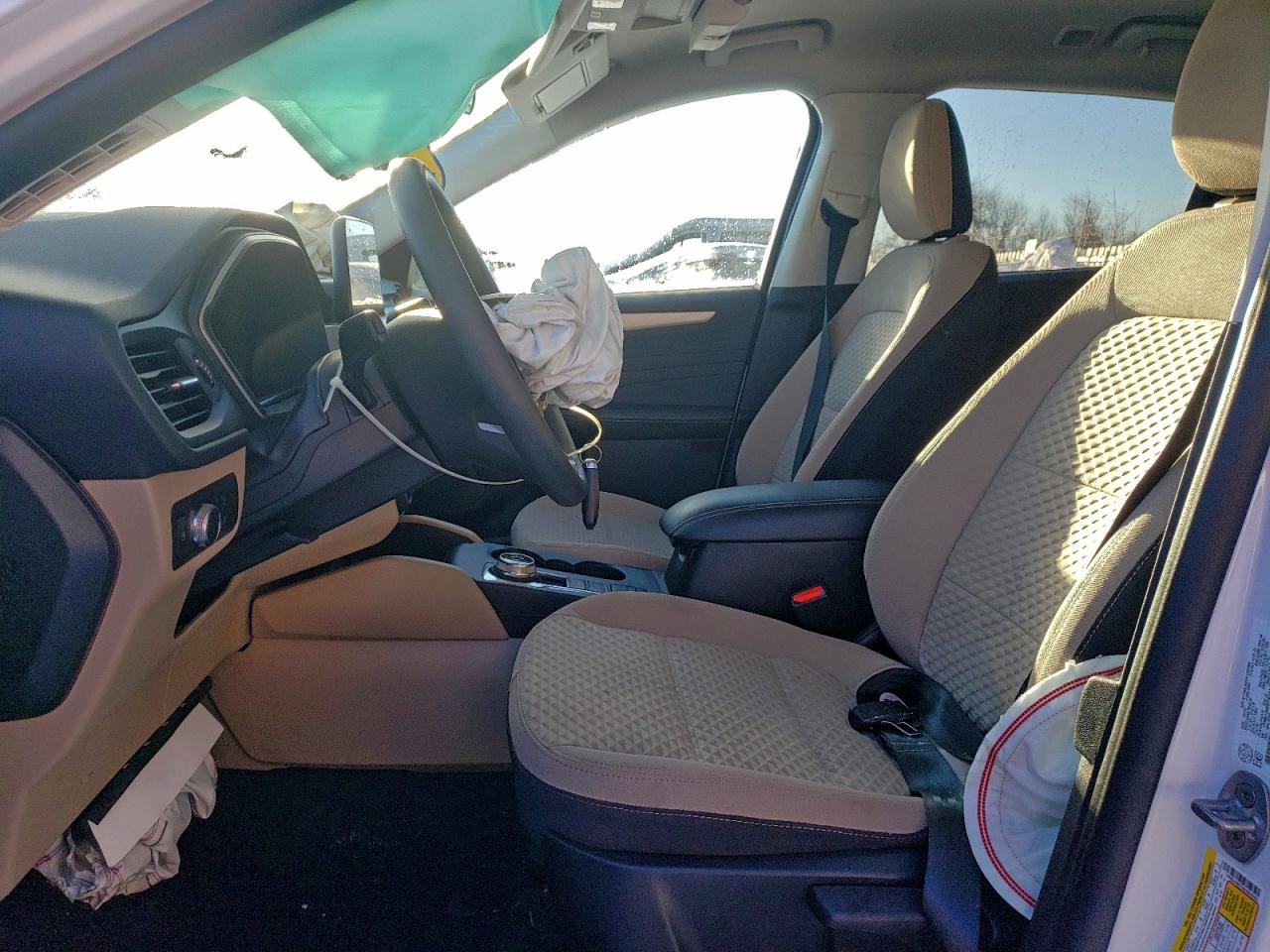 2022 FORD ESCAPE SE photo 7
