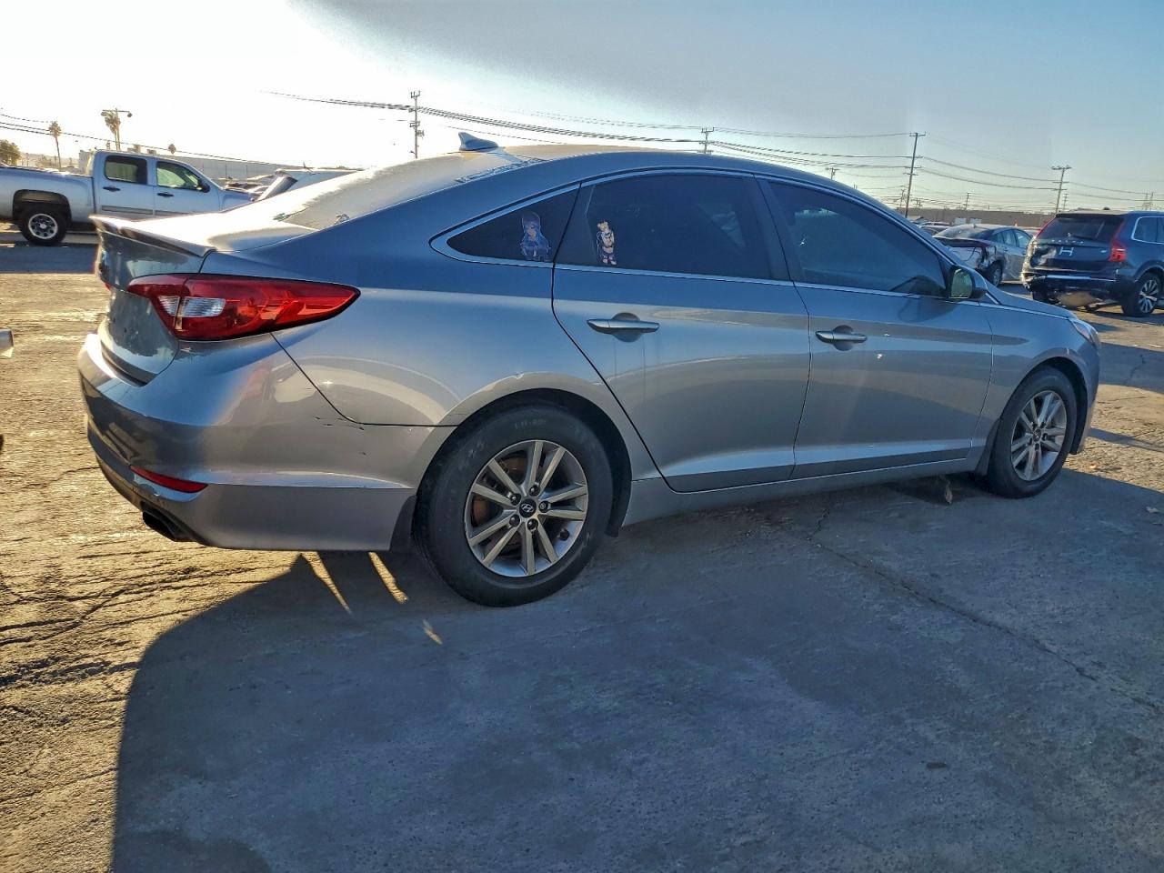 2015 HYUNDAI SONATA SE photo 3
