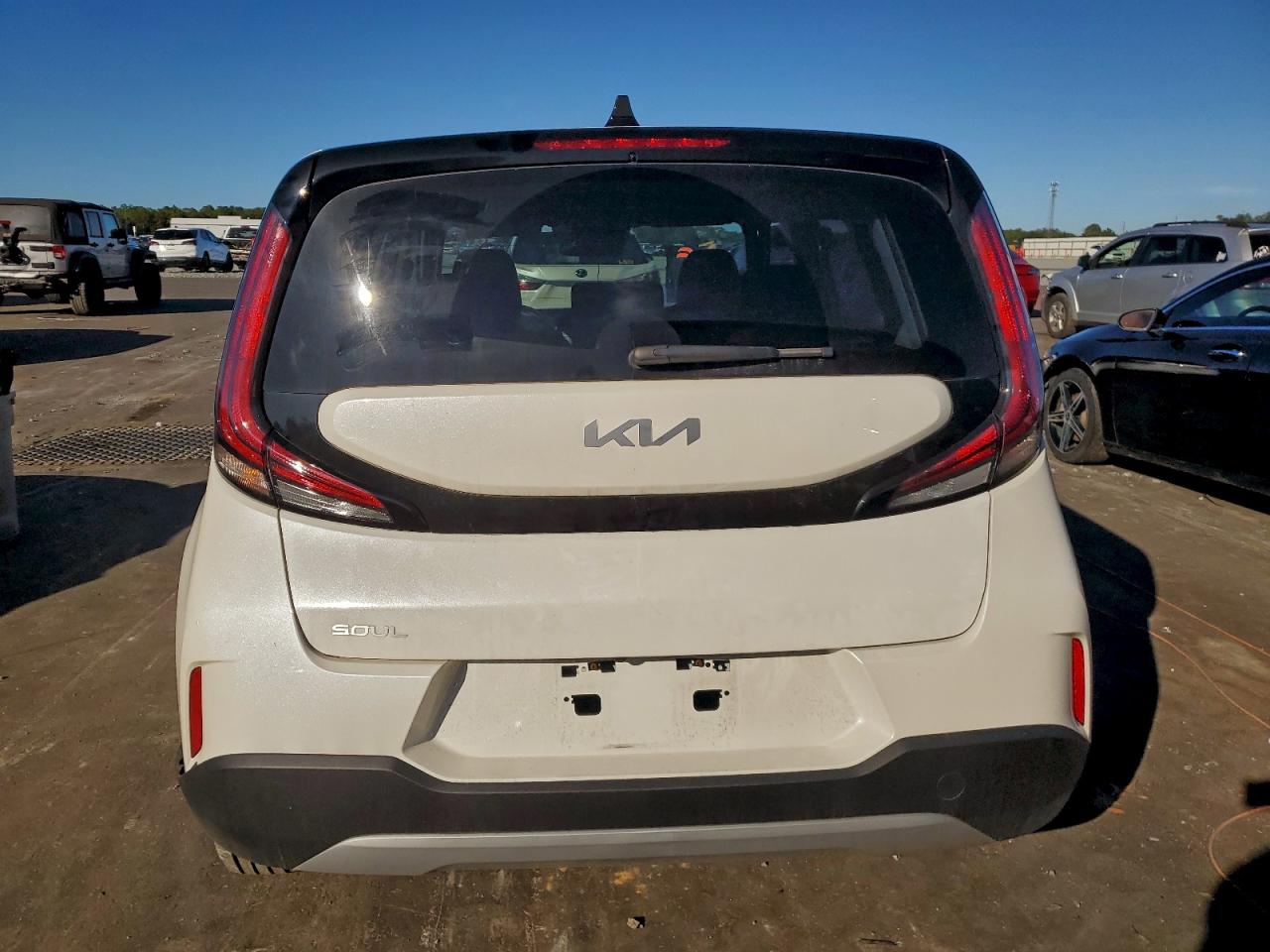2025 KIA SOUL LX photo 6