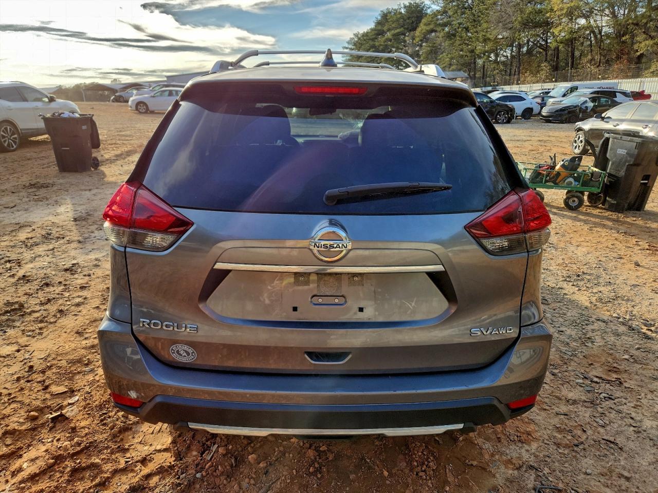2017 NISSAN ROGUE S photo 6
