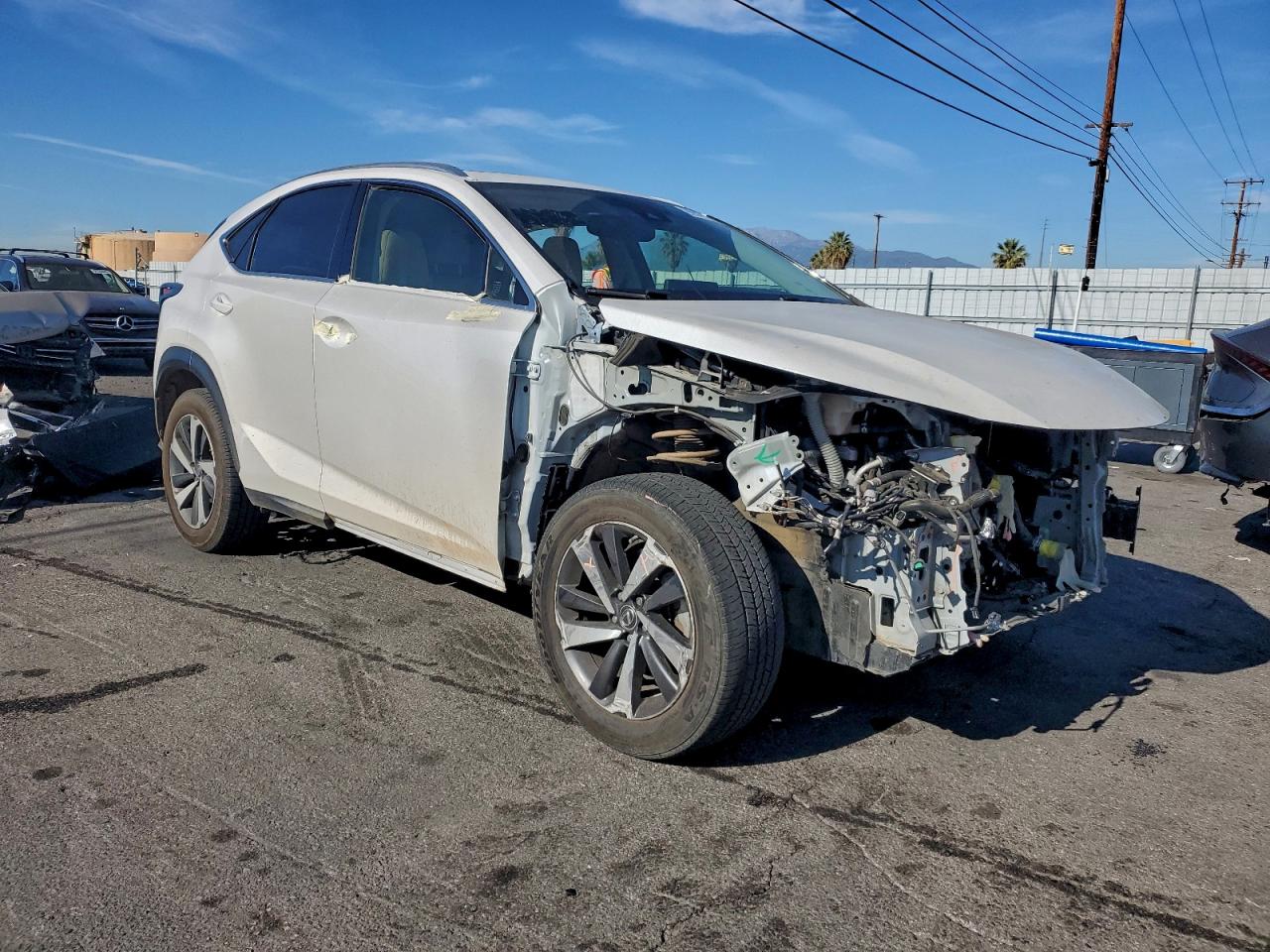 2020 LEXUS NX 300 photo 4