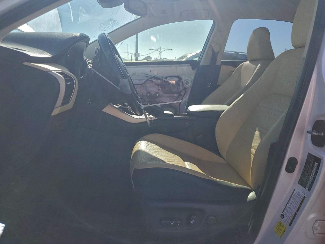 2020 LEXUS NX 300 photo 7