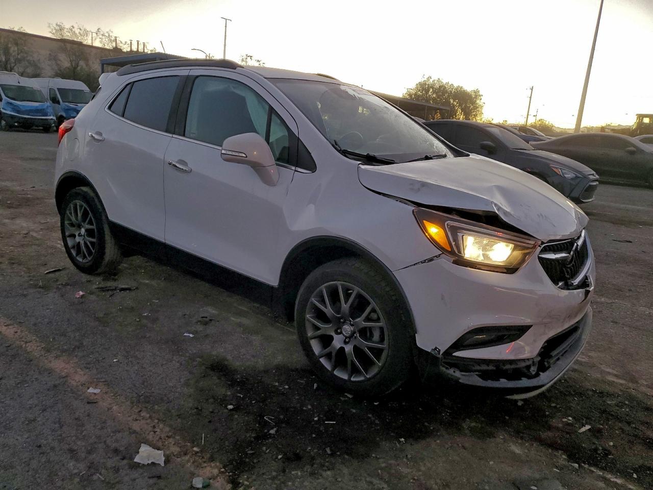2019 BUICK ENCORE SPORT TOURING photo 4