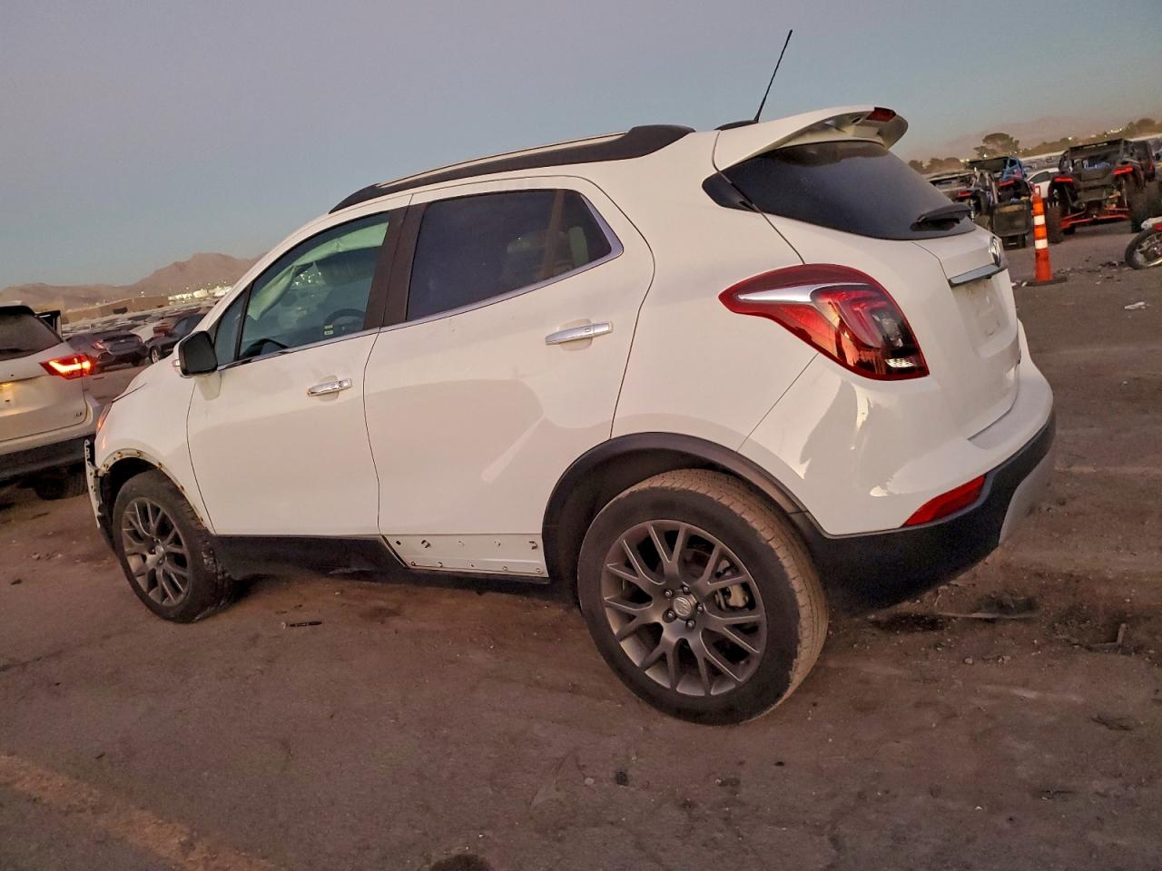 2019 BUICK ENCORE SPORT TOURING photo 2