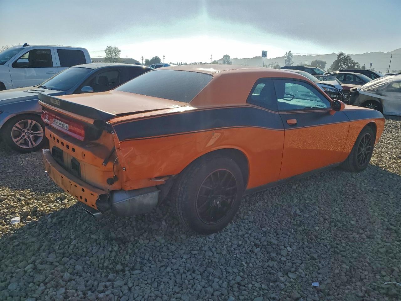 2012 DODGE CHALLENGER SXT photo 3
