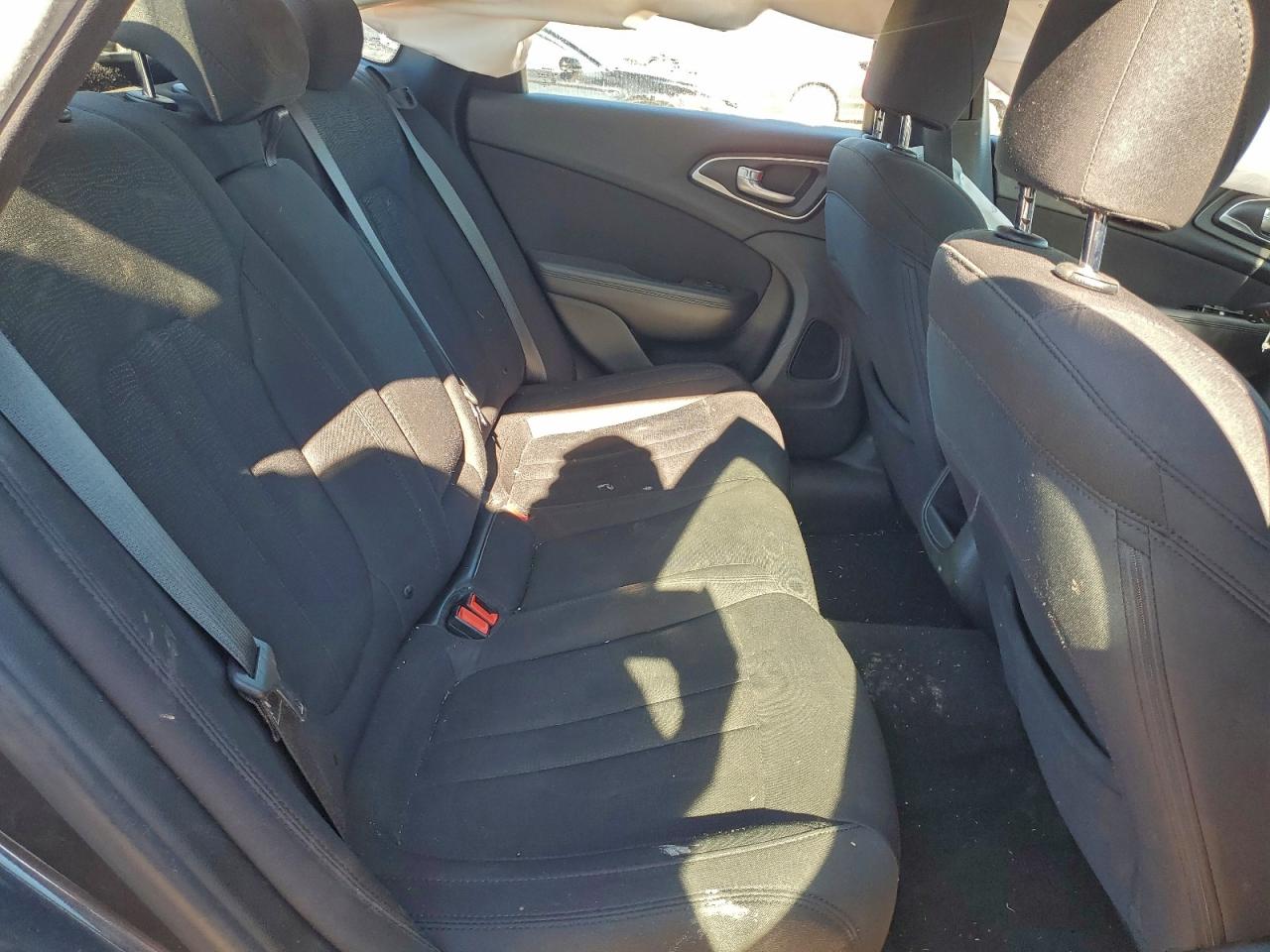 2015 CHRYSLER 200 LIMITED photo 10