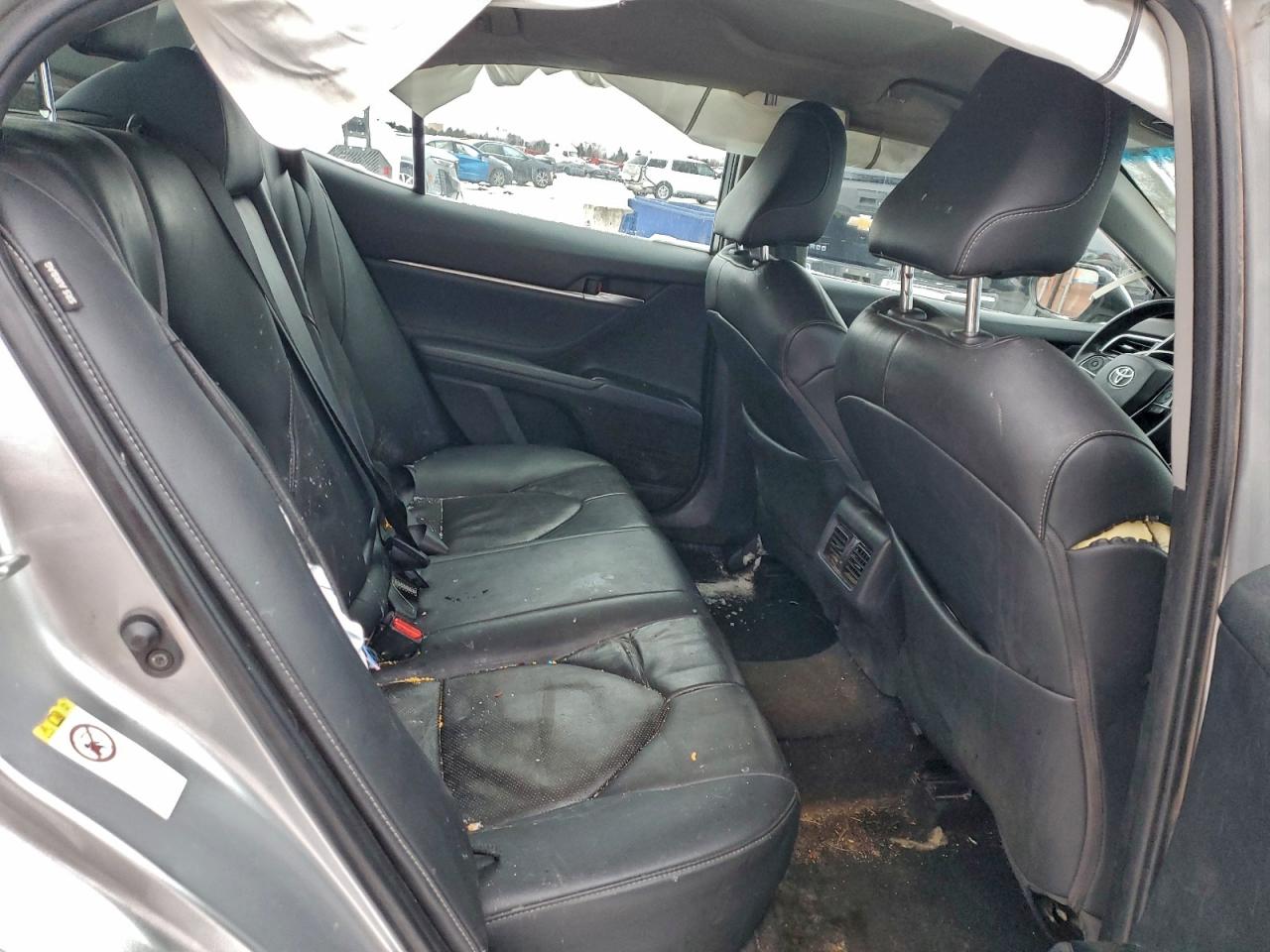 2018 TOYOTA CAMRY XSE photo 19