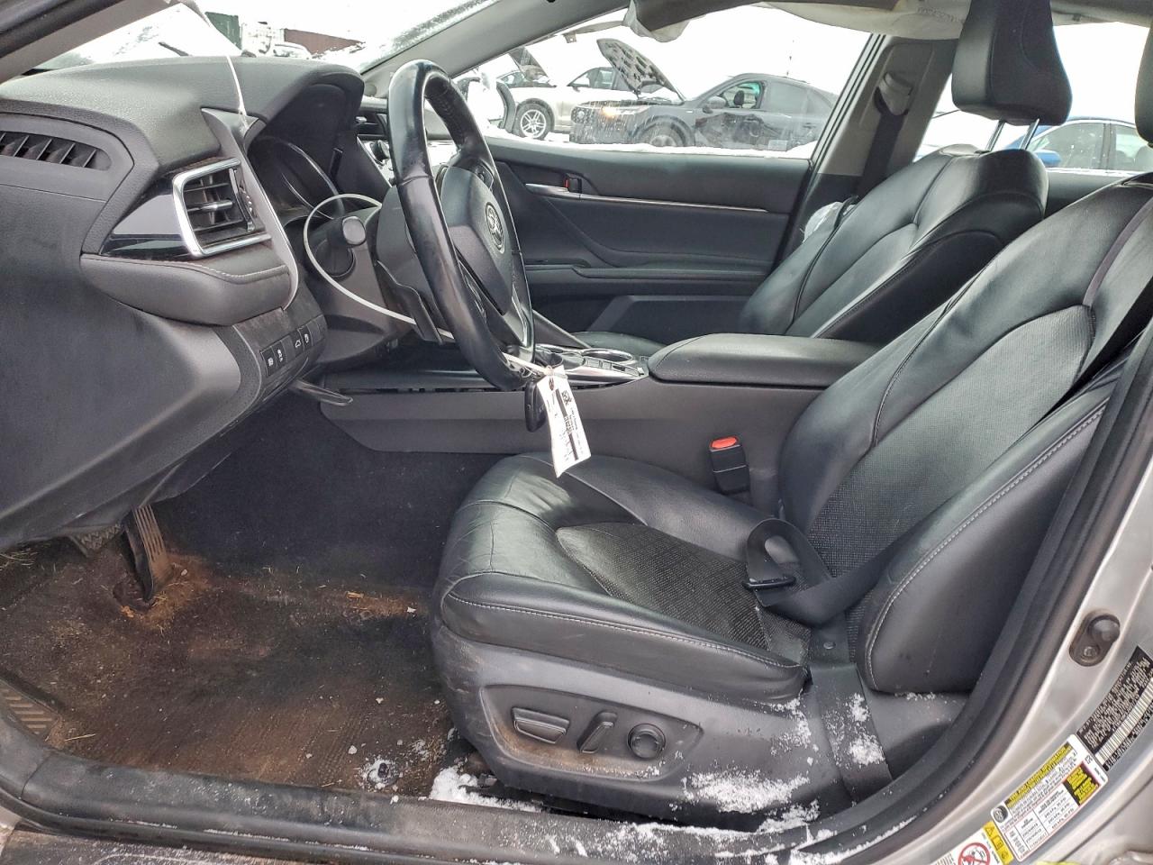 2018 TOYOTA CAMRY XSE photo 13