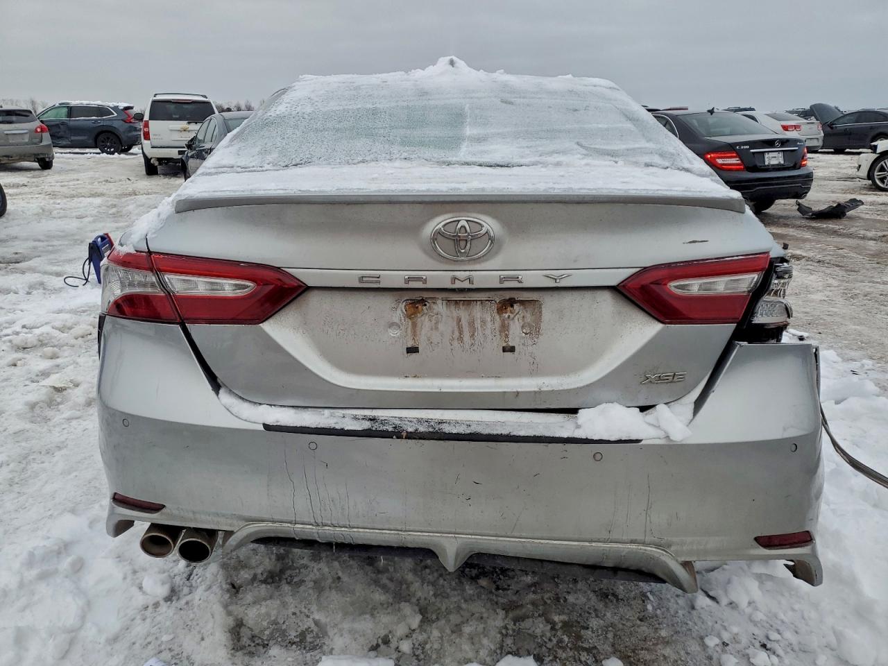 2018 TOYOTA CAMRY XSE photo 11