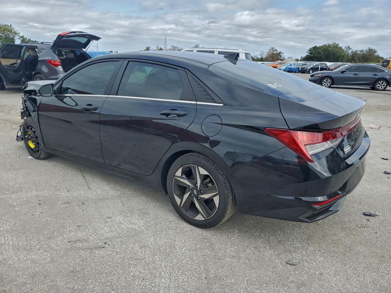 2023 HYUNDAI ELANTRA LIMITED photo 2