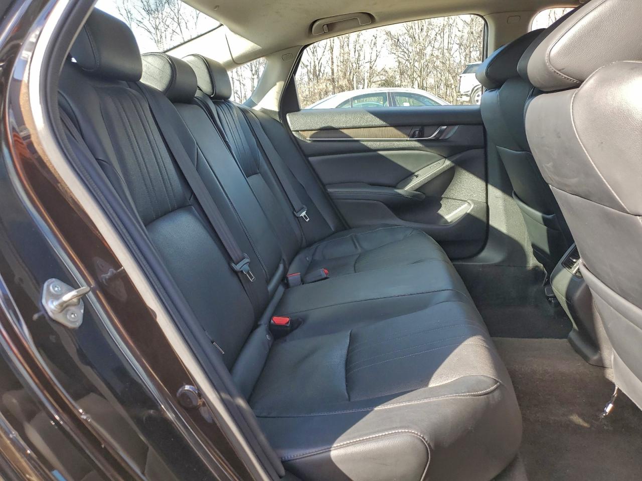 2018 HONDA ACCORD TOURING photo 10