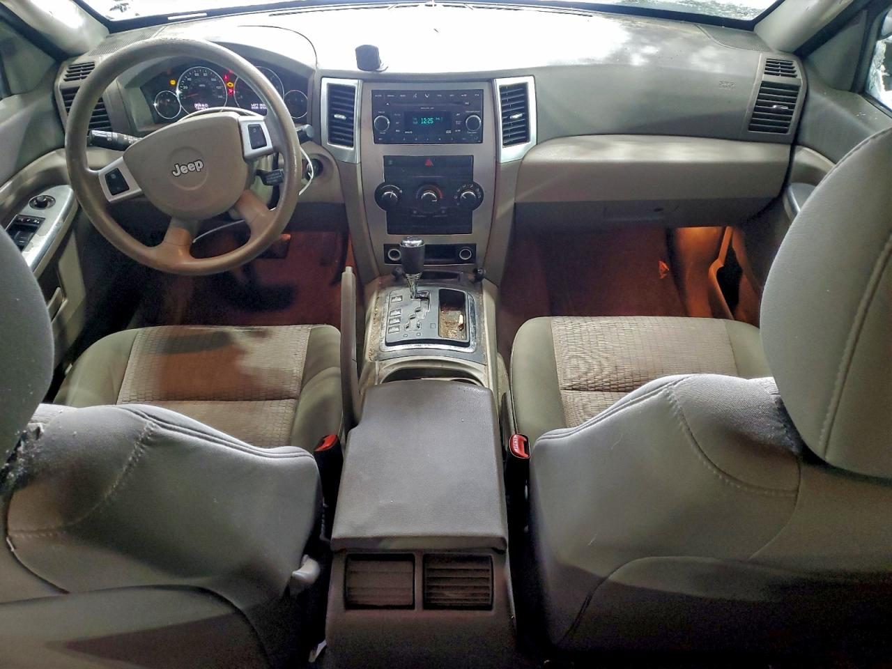 2008 JEEP GRAND CHEROKEE LAREDO photo 8