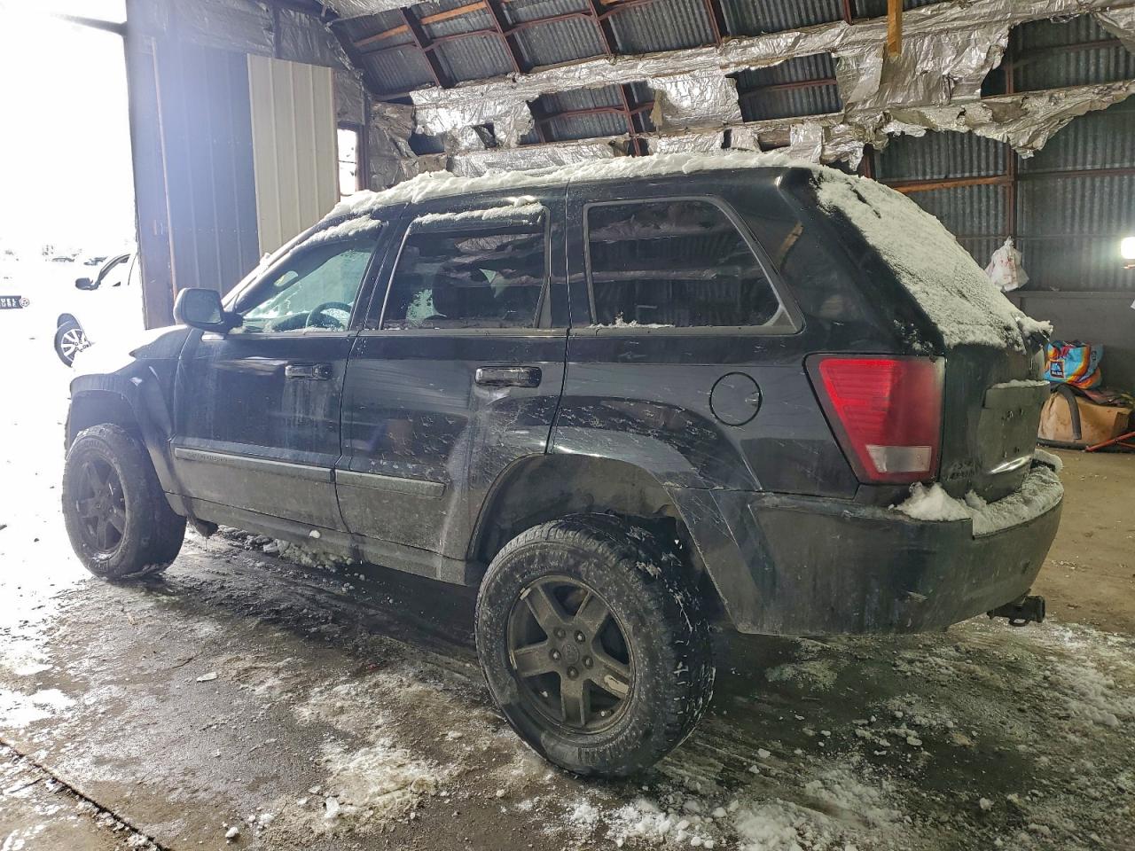 2008 JEEP GRAND CHEROKEE LAREDO photo 2