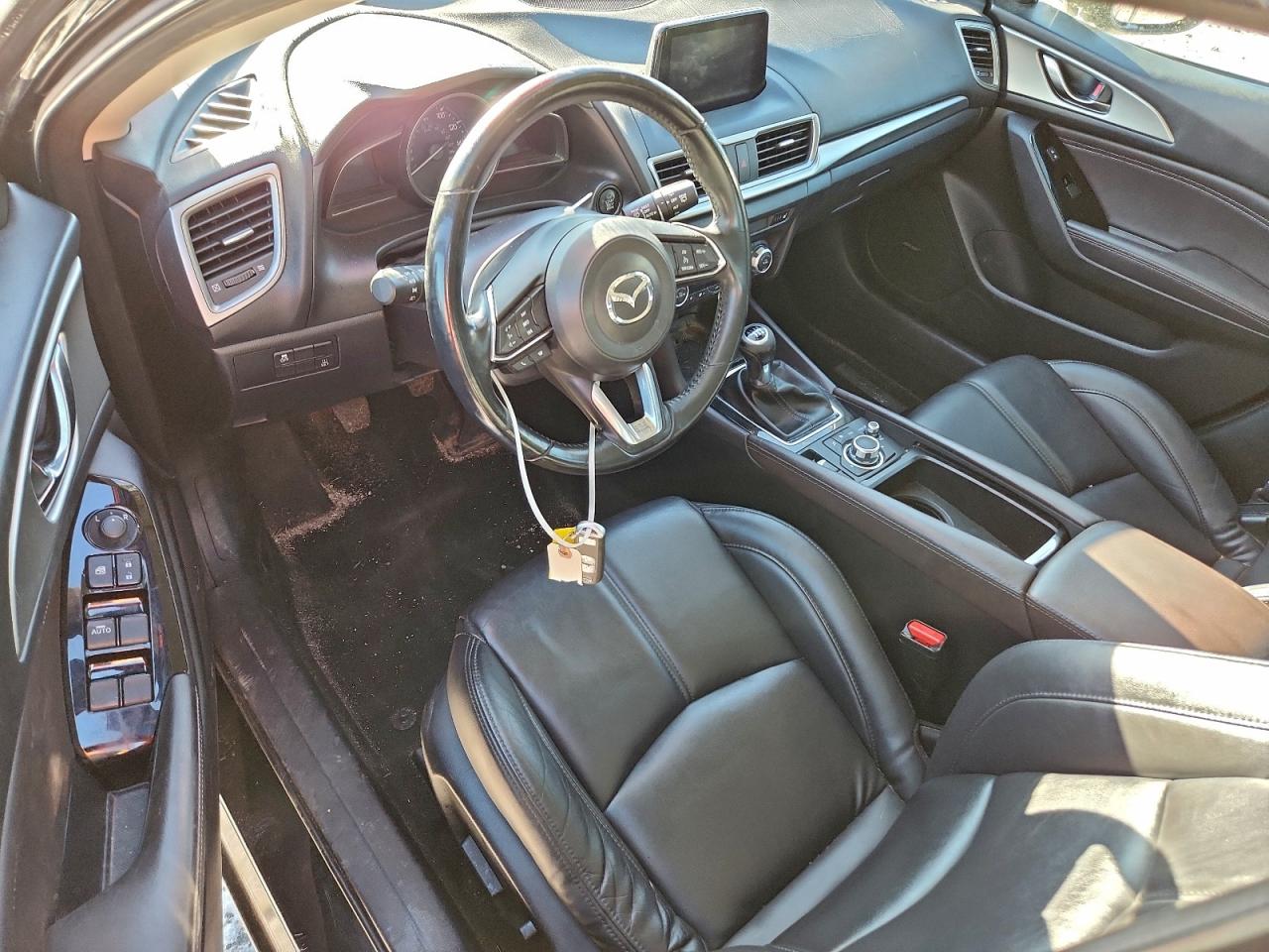 2018 MAZDA 3 TOURING photo 8