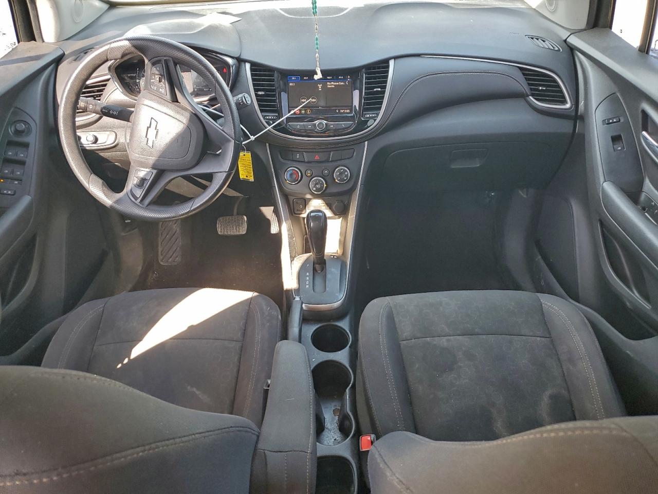 2020 CHEVROLET TRAX LS photo 8