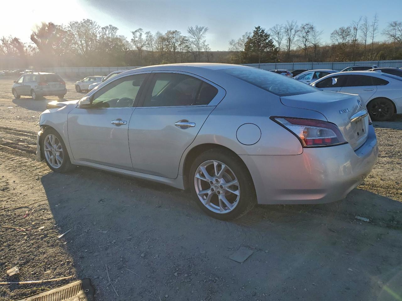 2013 NISSAN MAXIMA S photo 2